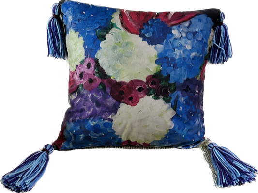 Fiona - Throw Pillow