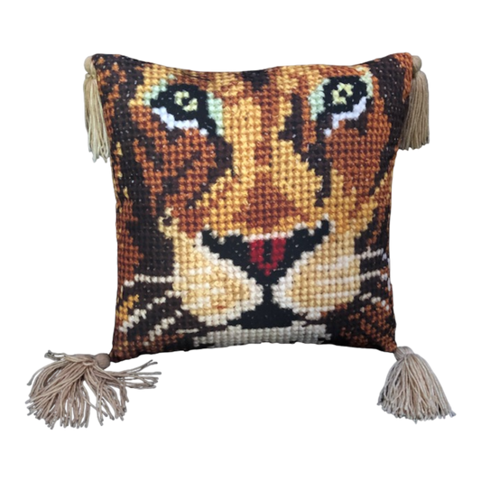 Lion - Throw Pillow